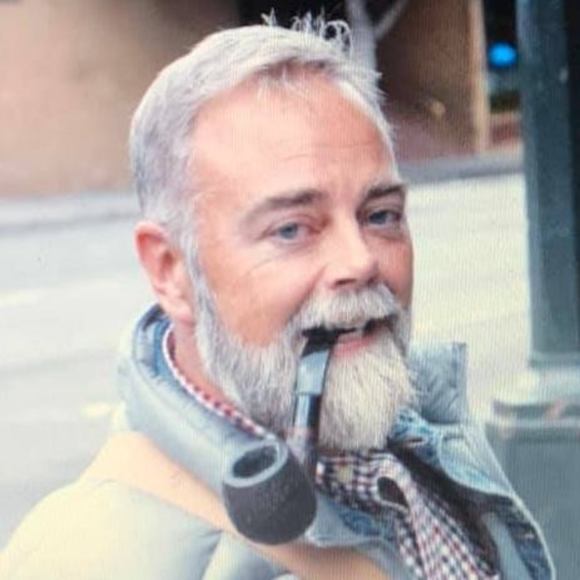 Meet your Posher, Alec - Picture 1 of 1